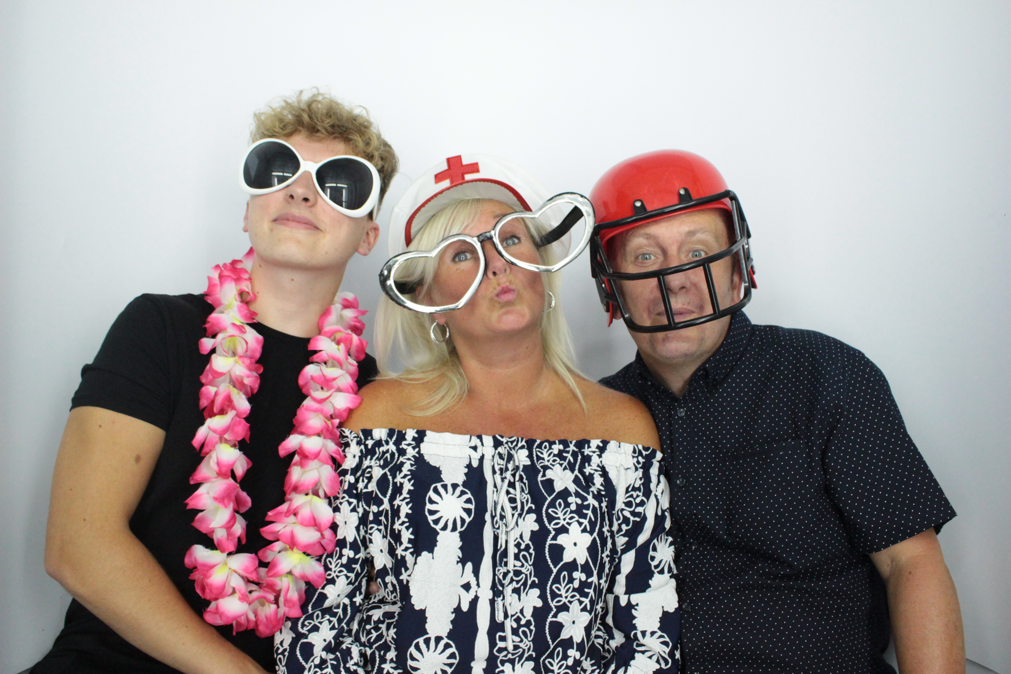 Martin & Colleen’s Joint 50th | View more photos from the event at gallery.myphotoboothexperience.co.uk/u/MyPhotoBoothExperienceLtd/Martin-Colleen’s-Joint-50th